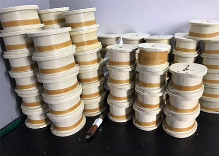 硅膠灌模出現(xiàn)冒泡，啥情況